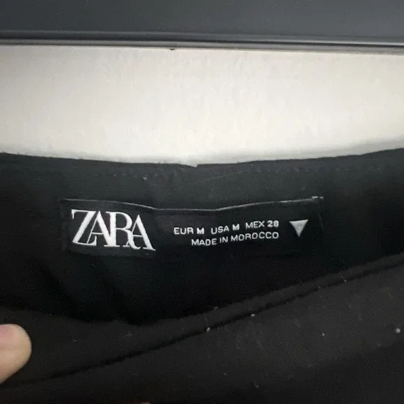 Zara Womens Black Wrap Front Asymmetrical Skort Mini Shorts Size Medium - Picture 3 of 4